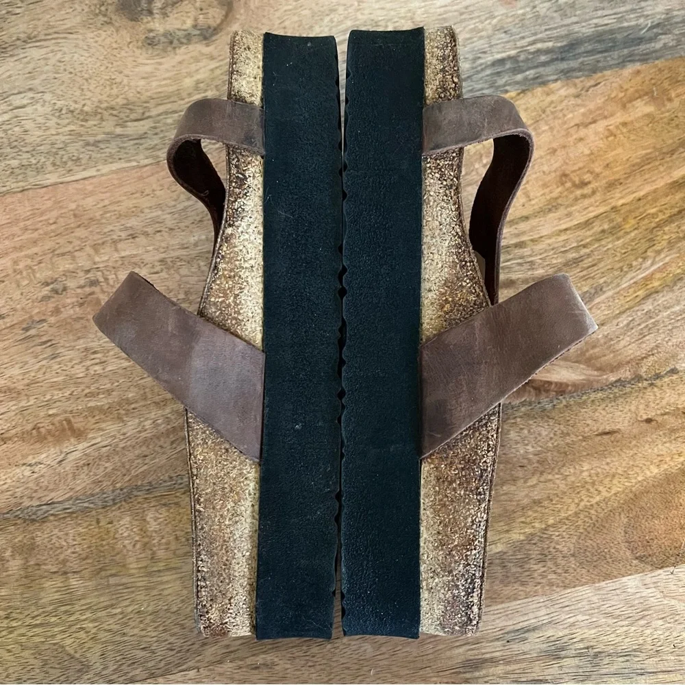 Naot Tahoe Thong Dark Brown Leather Platform Sandal Size 7-7.5 US - Picture 11 of 11